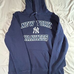 New York Yankees Hoodie Men’s Medium Navy Fanatics MLB Pullover Sweatshirt